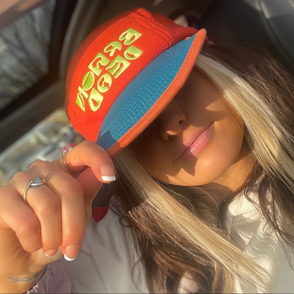 Meet your Posher - Picture 3 of 3